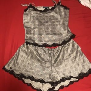 Women’s intimate wear